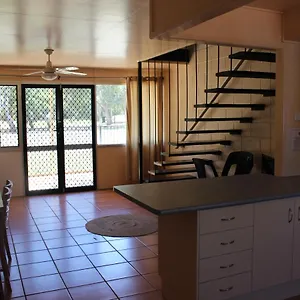 Pippies Beachhouse Hostel